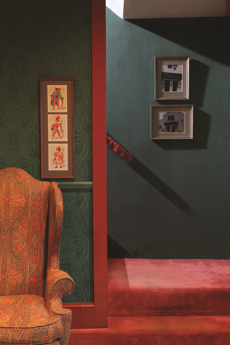 Schmidt_BalconyStairs-lowres4web.png